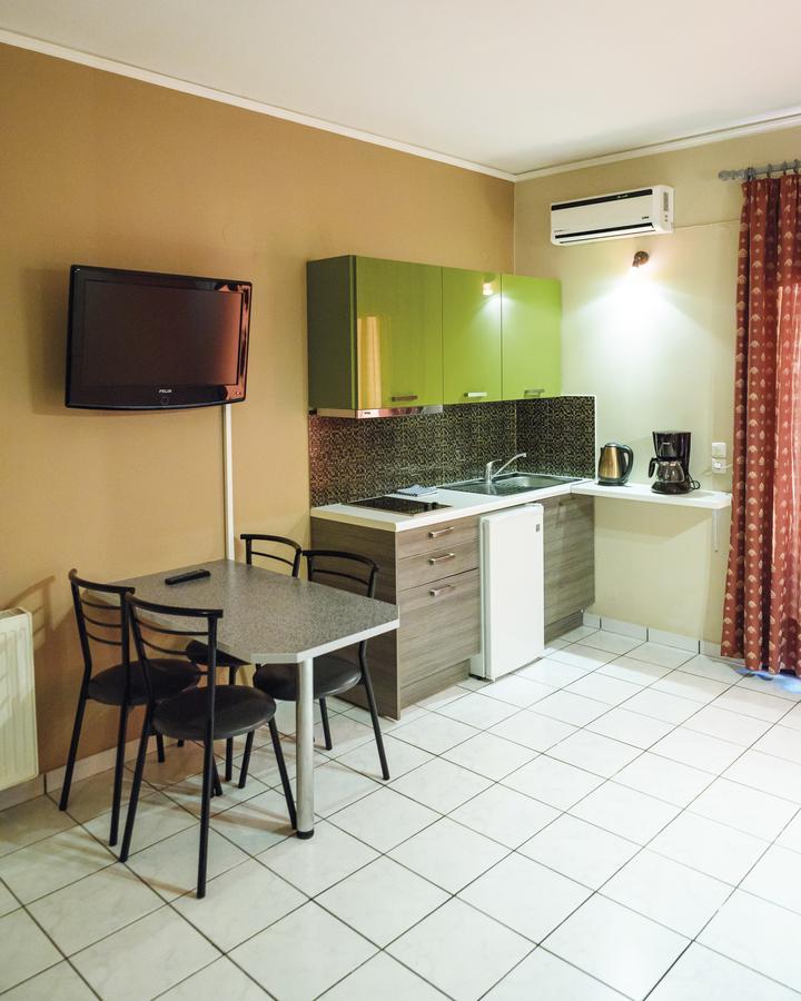 Sun Village Hotel Apartments Megás Limniónas Esterno foto
