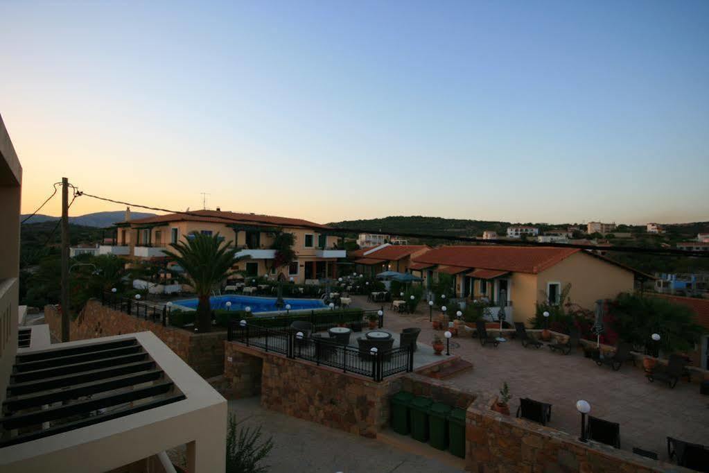 Sun Village Hotel Apartments Megás Limniónas Esterno foto