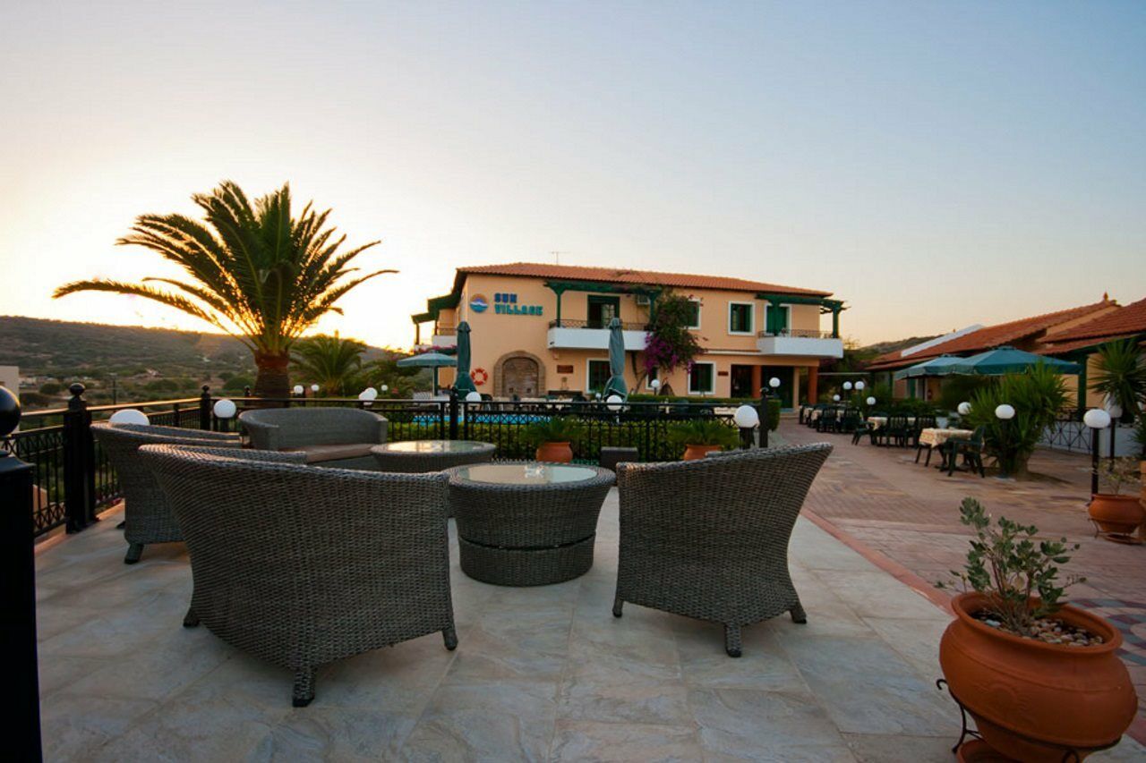 Sun Village Hotel Apartments Megás Limniónas Esterno foto