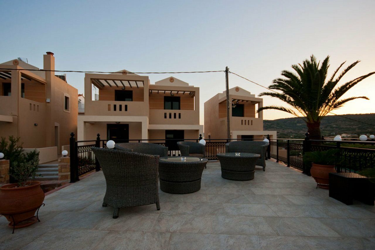 Sun Village Hotel Apartments Megás Limniónas Esterno foto