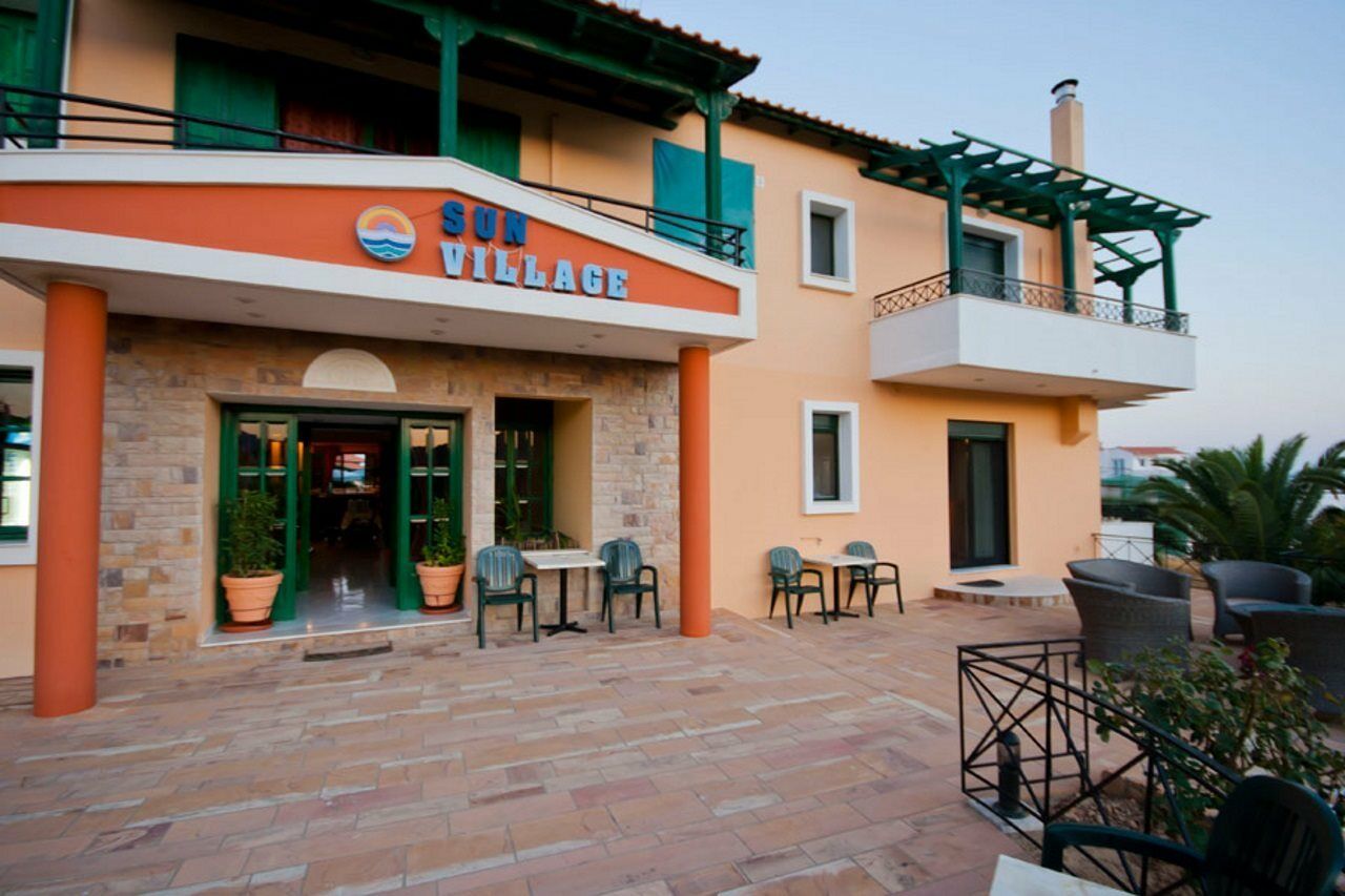 Sun Village Hotel Apartments Megás Limniónas Esterno foto